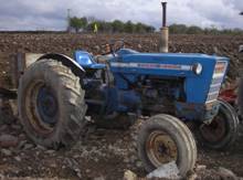 ford5000.jpg